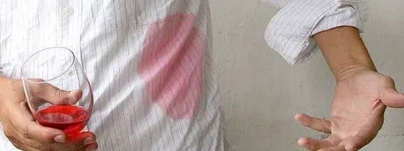 Como-sacar-manchas-de-vino-tinto-en-ropa-de-algodon